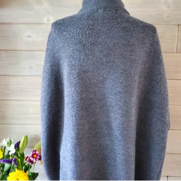 Cardigan Cape Jacket - Picture 4 of 6